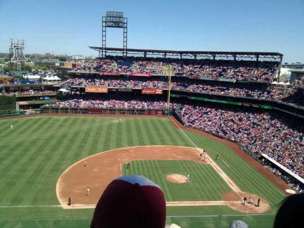 Citizens Bank Park, section: 426, row: 4, seat: 21