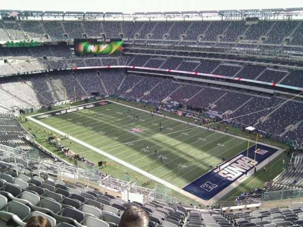 MetLife Stadium, section: 307, row: 21, seat: 19