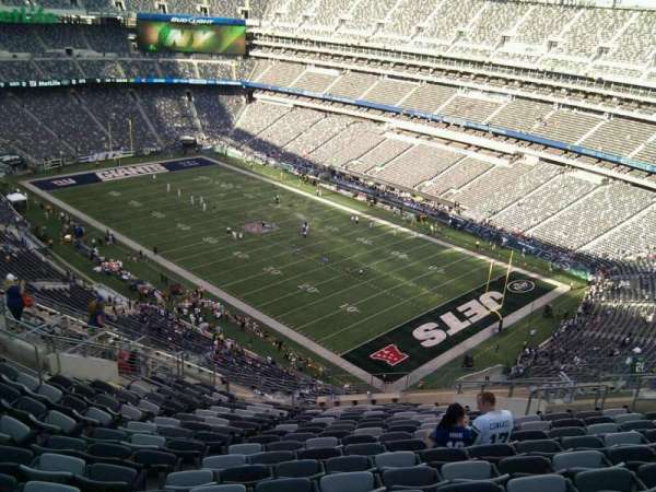 MetLife Stadium, section: 332, row: 21, seat: 13