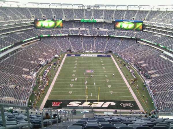 Metlife Stadium, section: 326, row: 24, seat: 19