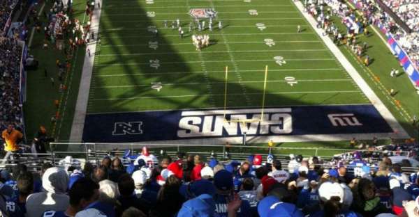 MetLife Stadium, section: 325, row: 18, seat: 21