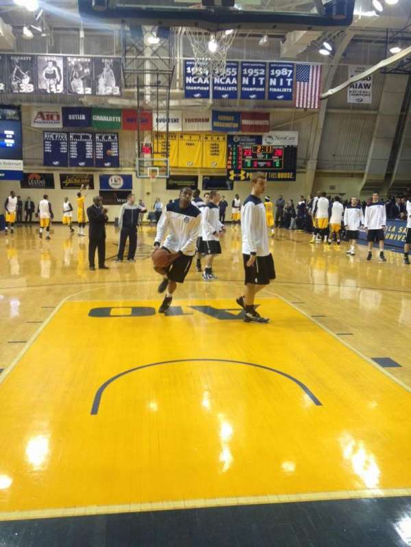Tom Gola Arena