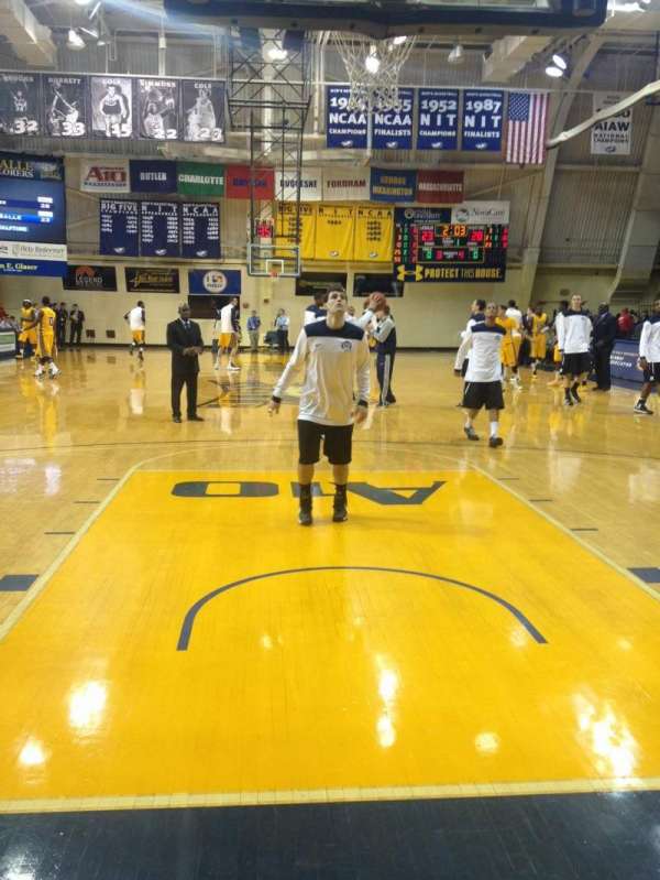 Tom Gola Arena