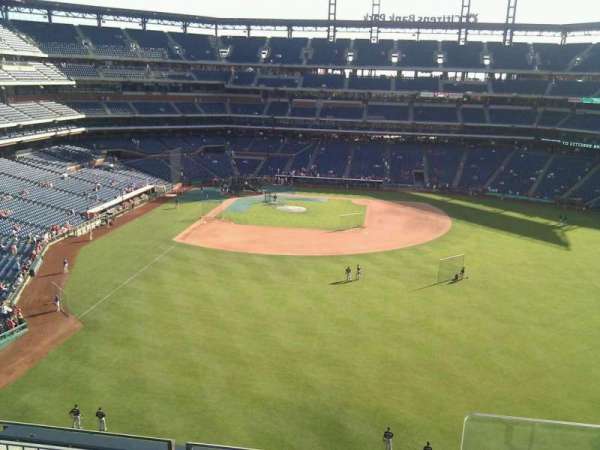 Citizens Bank Park, section: 303, row: 4, seat: 1