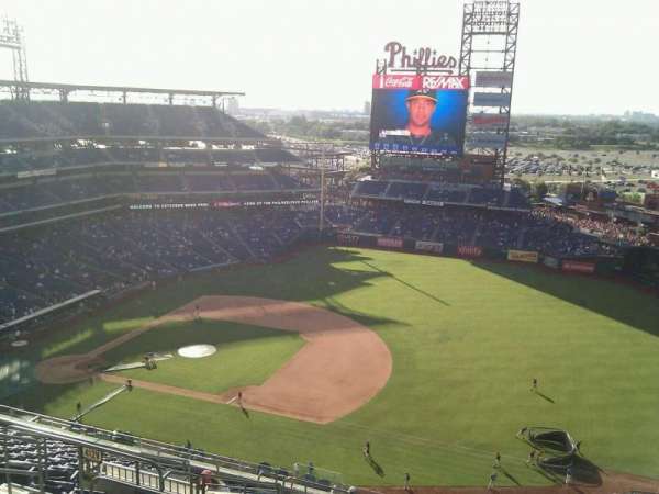 Citizens Bank Park, section: 412, row: 16, seat: 5