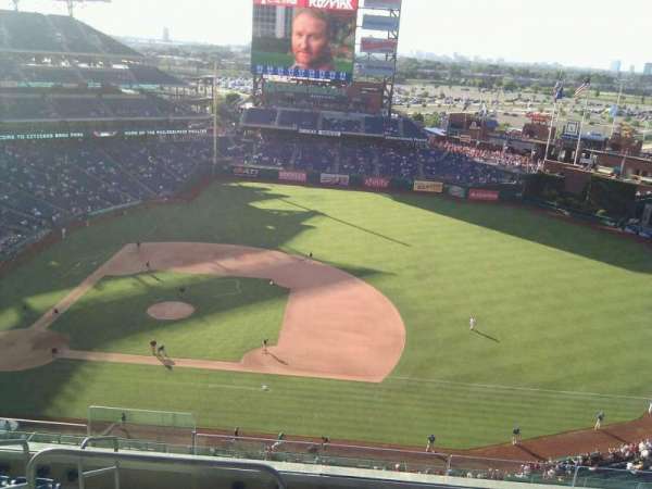 Citizens Bank Park, section: 414, row: 8, seat: 21