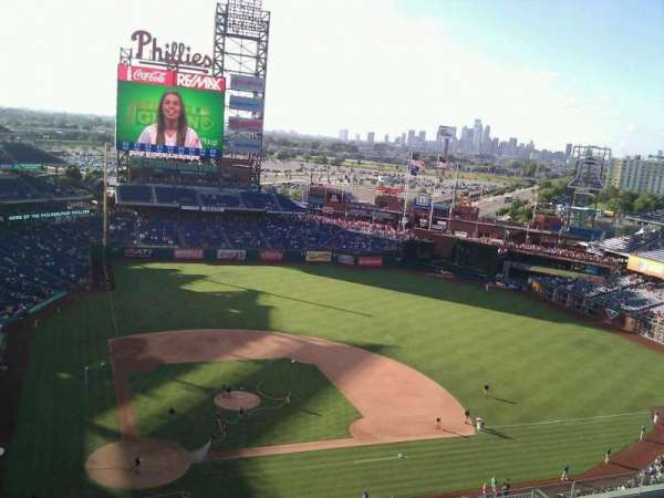 Citizens Bank Park, section: 417, row: 9, seat: 21