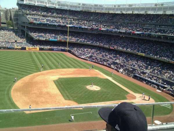 Yankee Stadium, section: 326, row: 2, seat: 9