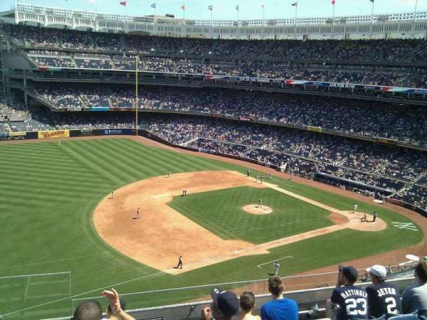 Yankee Stadium, section: 327, row: 6, seat: 25