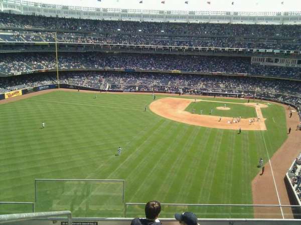 Yankee Stadium, section: 333, row: 5, seat: 28