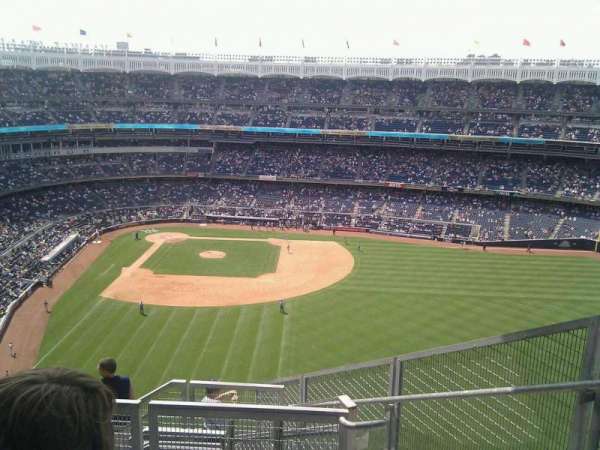Yankee Stadium, section: 405, row: 4, seat: 4