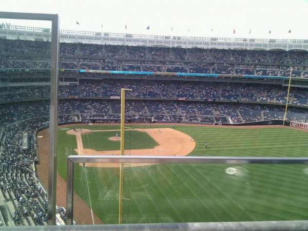 Yankee Stadium, section: 406, row: 1, seat: 20