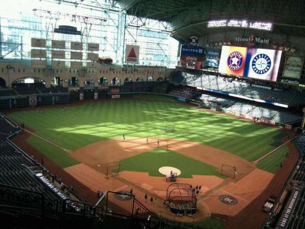 Daikin Park, section: 418, row: 11, seat: 5