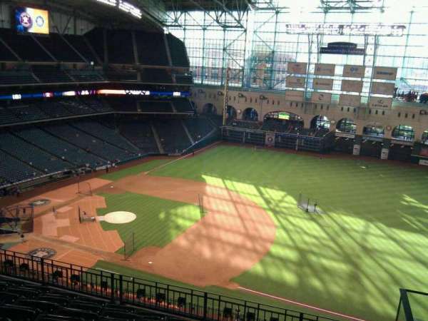Daikin Park, section: 428, row: 7, seat: 22