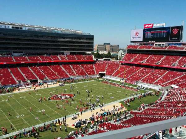 Levi's Stadium, section: 318, row: 1, seat: 16