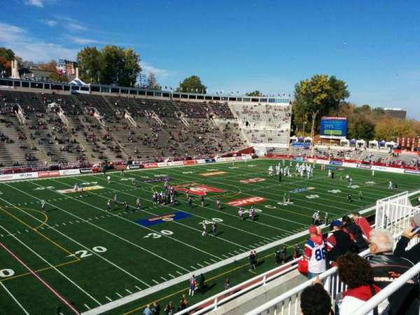 Percival Molson Memorial Stadium, section: x2, row: 6, seat: 22