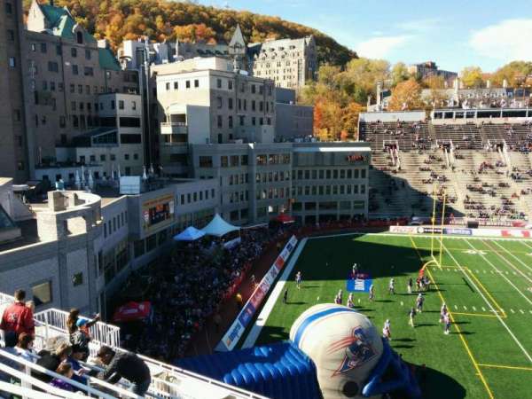 Percival Molson Memorial Stadium, section: y2, row: 12, seat: 8