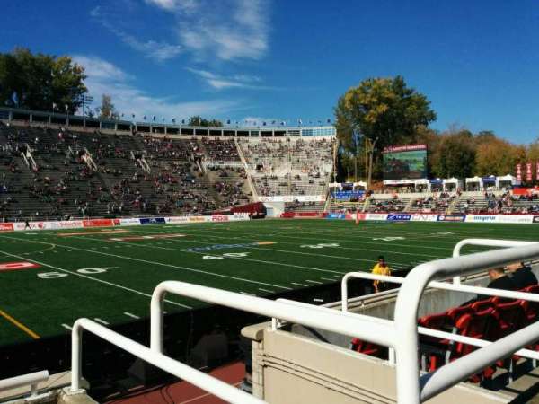 Percival Molson Memorial Stadium, section: v1, row: 1, seat: 15