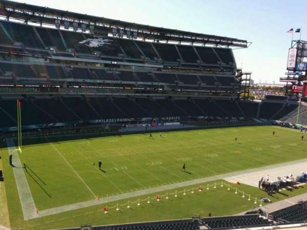 Lincoln Financial Field, section: c17, row: 8, seat: 9