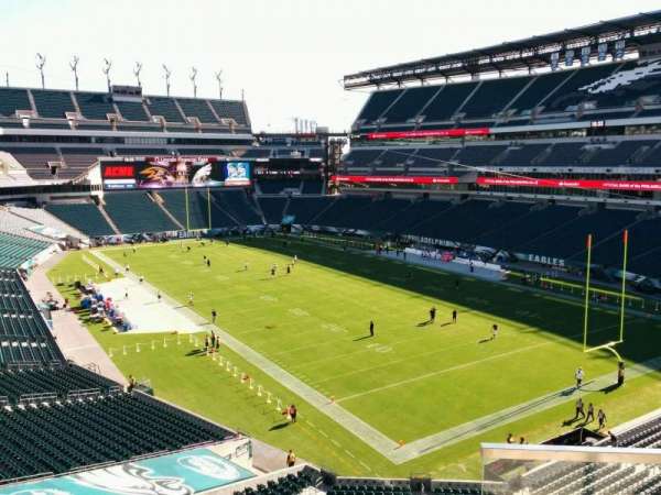 Lincoln Financial Field, section: NE Terrace 3, row: 3, seat: 33