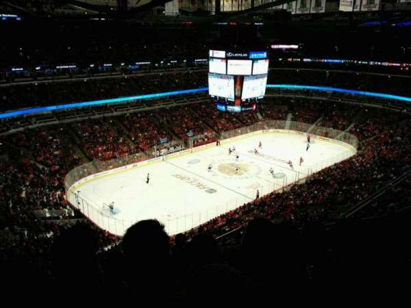 United Center, section: 322, row: 14, seat: 5