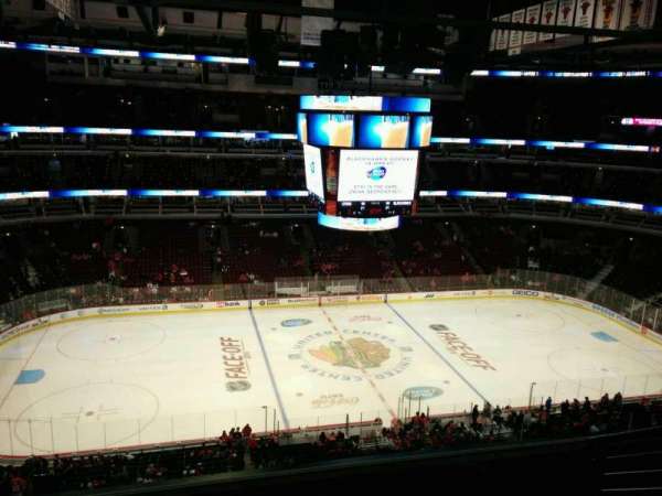 United Center, section: 302, row: 7, seat: 3