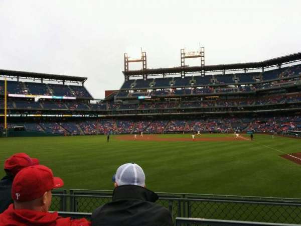 Citizens Bank Park, section: 142, row: 3, seat: 2