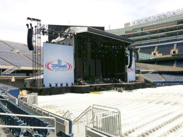 Soldier Field, section: 140, row: 4, seat: 9