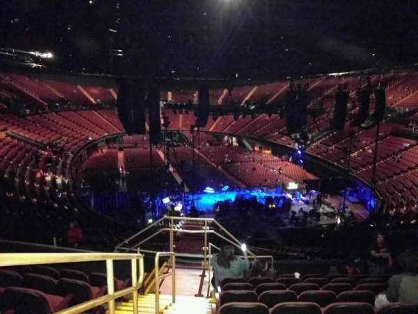 Kia Forum, section: 218, row: 9, seat: 1
