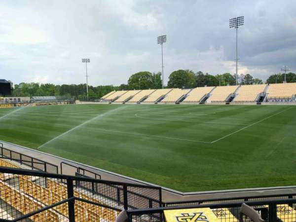 Fifth Third Bank Stadium, section: b1