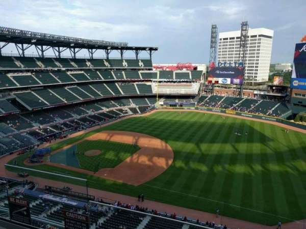 Truist Park, section: 416, row: 4, seat: 18