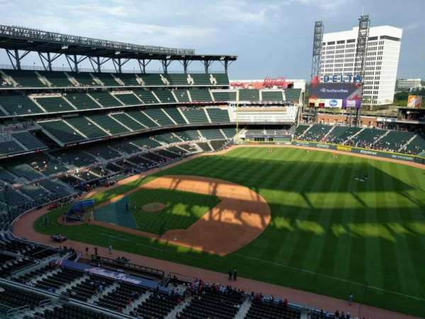 Truist Park, section: 417, row: 1, seat: 5