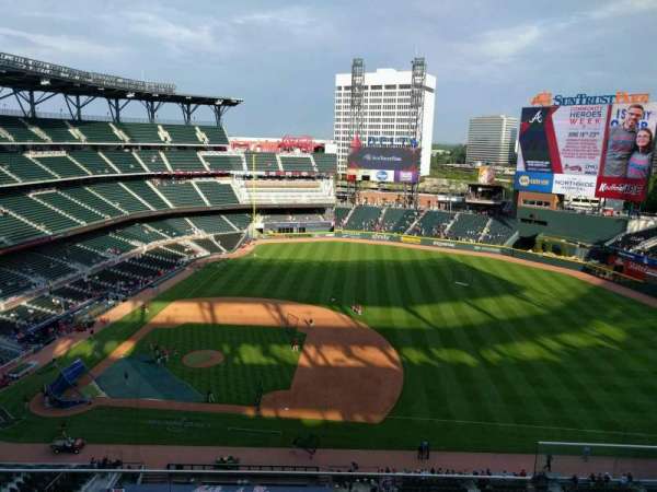 Truist Park, section: 418, row: 4, seat: 1