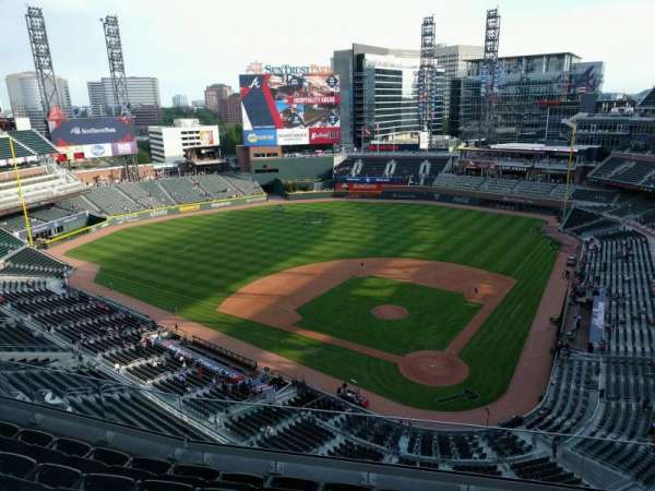 Truist Park, section: 428, row: 6, seat: 6