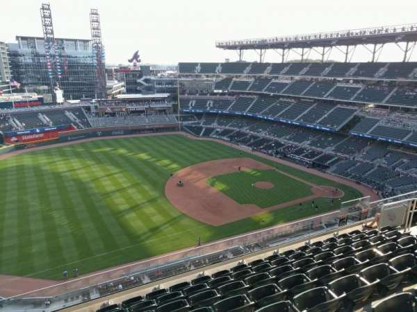 Truist Park, section: 438, row: 8, seat: 16