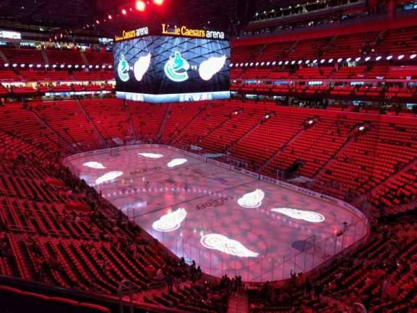 Little Caesars Arena, section: m22, row: 1, seat: 13