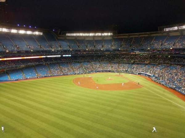 Rogers Centre, section: Park Social