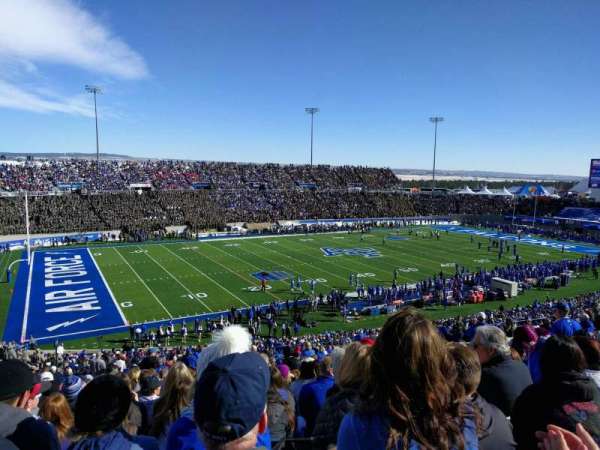 Falcon Stadium, section: l11, row: u, seat: 27