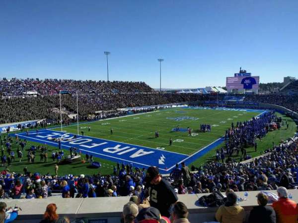 Falcon Stadium, section: m14, row: h, seat: 26