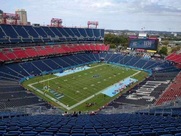 Nissan Stadium, section: 320, row: dd, seat: 15