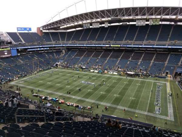 Lumen Field, section: 305, row: t, seat: 15