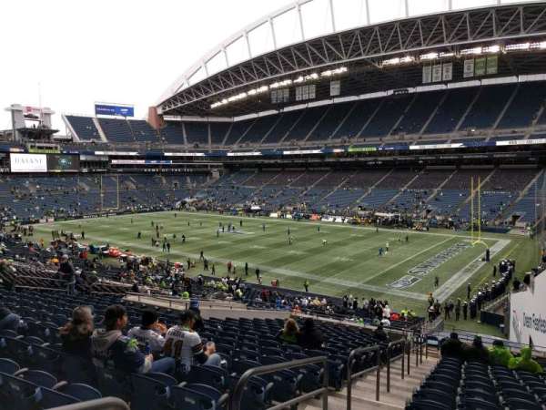 Lumen Field, section: 203, row: t, seat: 7