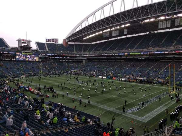 Lumen Field, section: 102, row: w, seat: 3