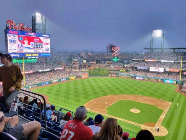 Citizens Bank Park, section: 423, row: 7, seat: 14