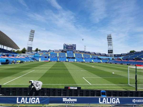 Estadio Coliseum, section: fone sur, row: 6, seat: 121