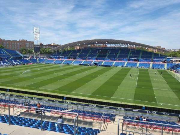 Estadio Coliseum, section: lateral alta, row: 13, seat: 33