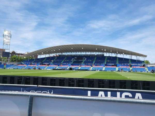 Estadio Coliseum, section: baja lateral, row: 2, seat: 46