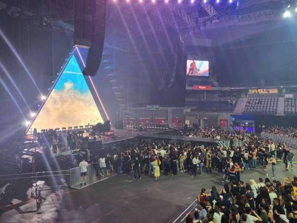 Movistar Arena, Madrid, section: 16, row: 1, seat: 2