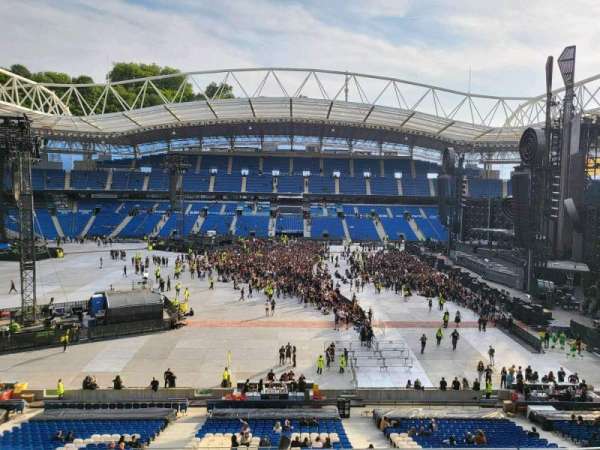 Estadio de Anoeta, section: H2, row: 7, seat: 4