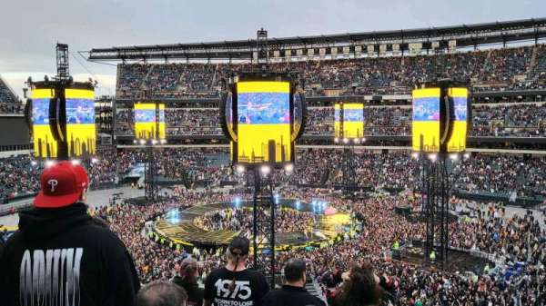 Lincoln Financial Field, section: c3, row: 10, seat: 23